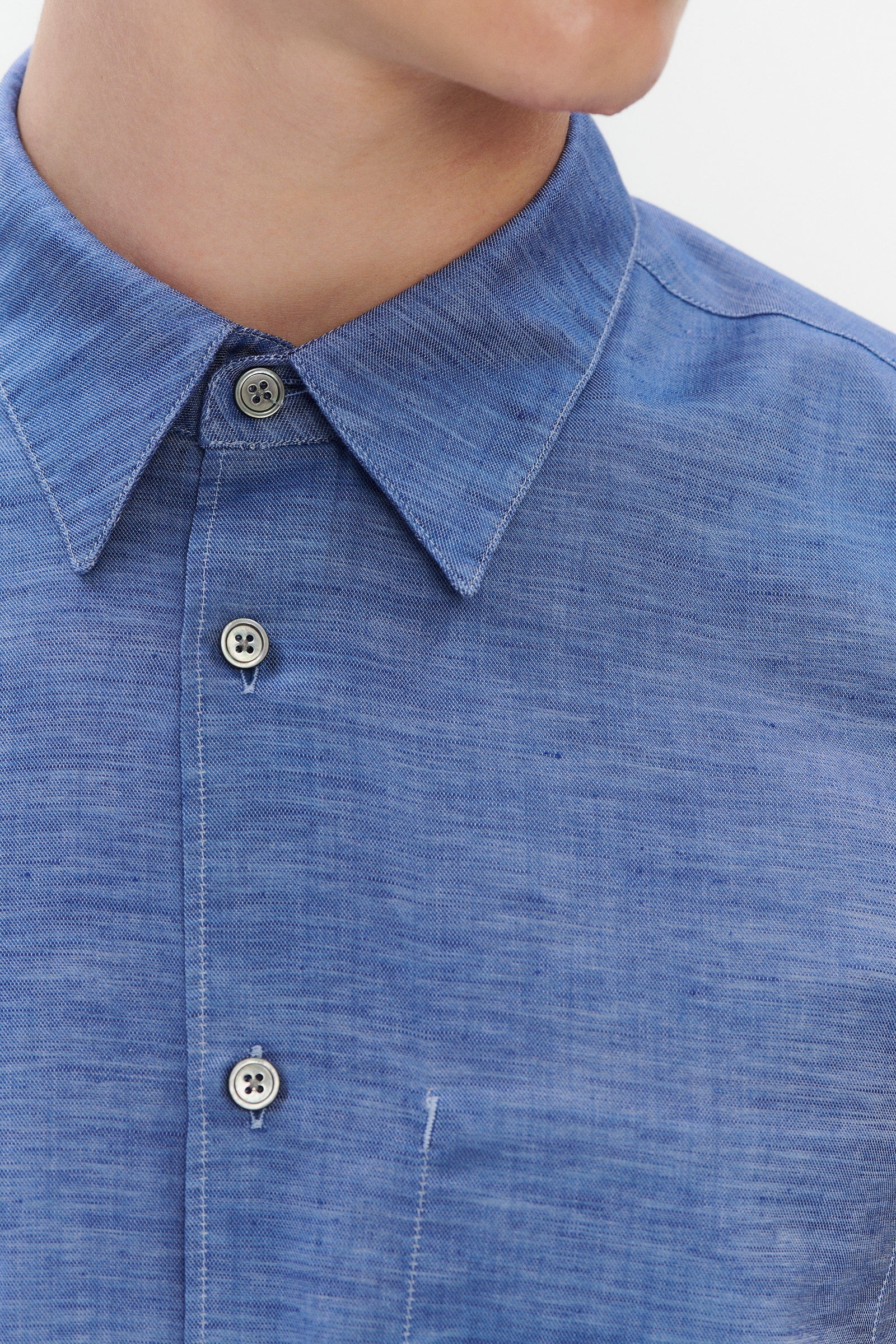 Feel Good Shirt in a Fine Blue Italian Blend of Cotton and Linen
