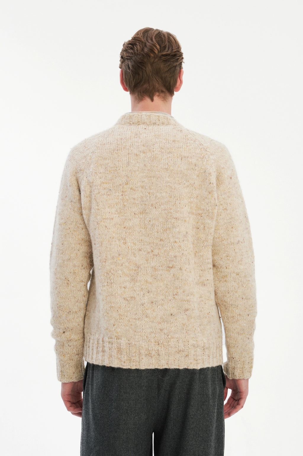 Crewneck Raglan Sweater in a Sustainable Melange Yarn – Oat