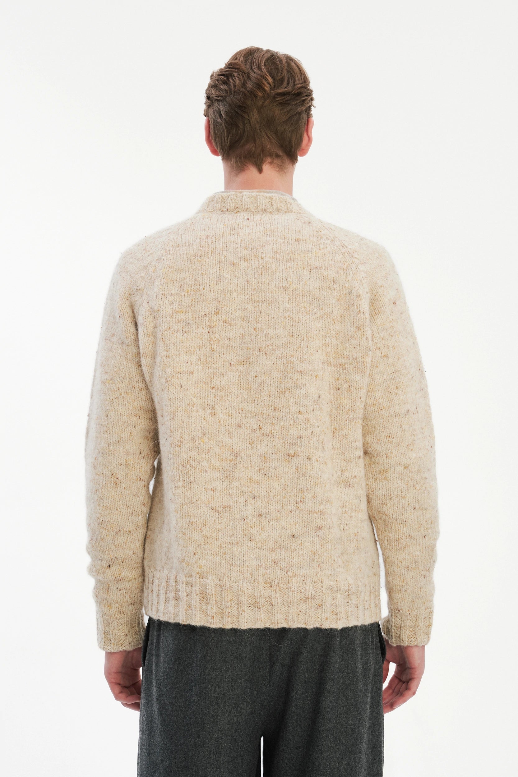 Crewneck Raglan Sweater in a Sustainable Melange Yarn – Oat