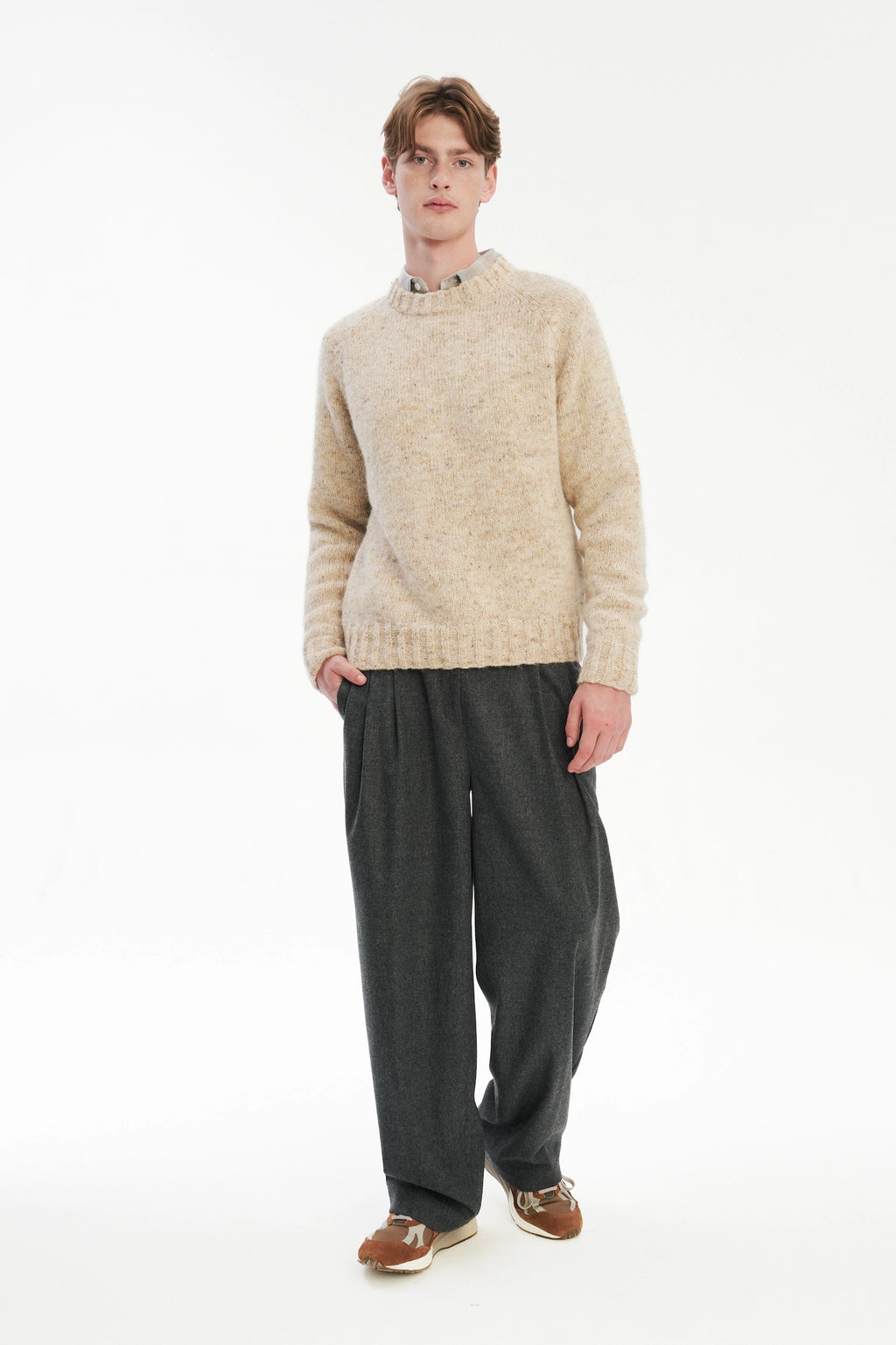 Crewneck Raglan Sweater in a Sustainable Melange Yarn – Oat