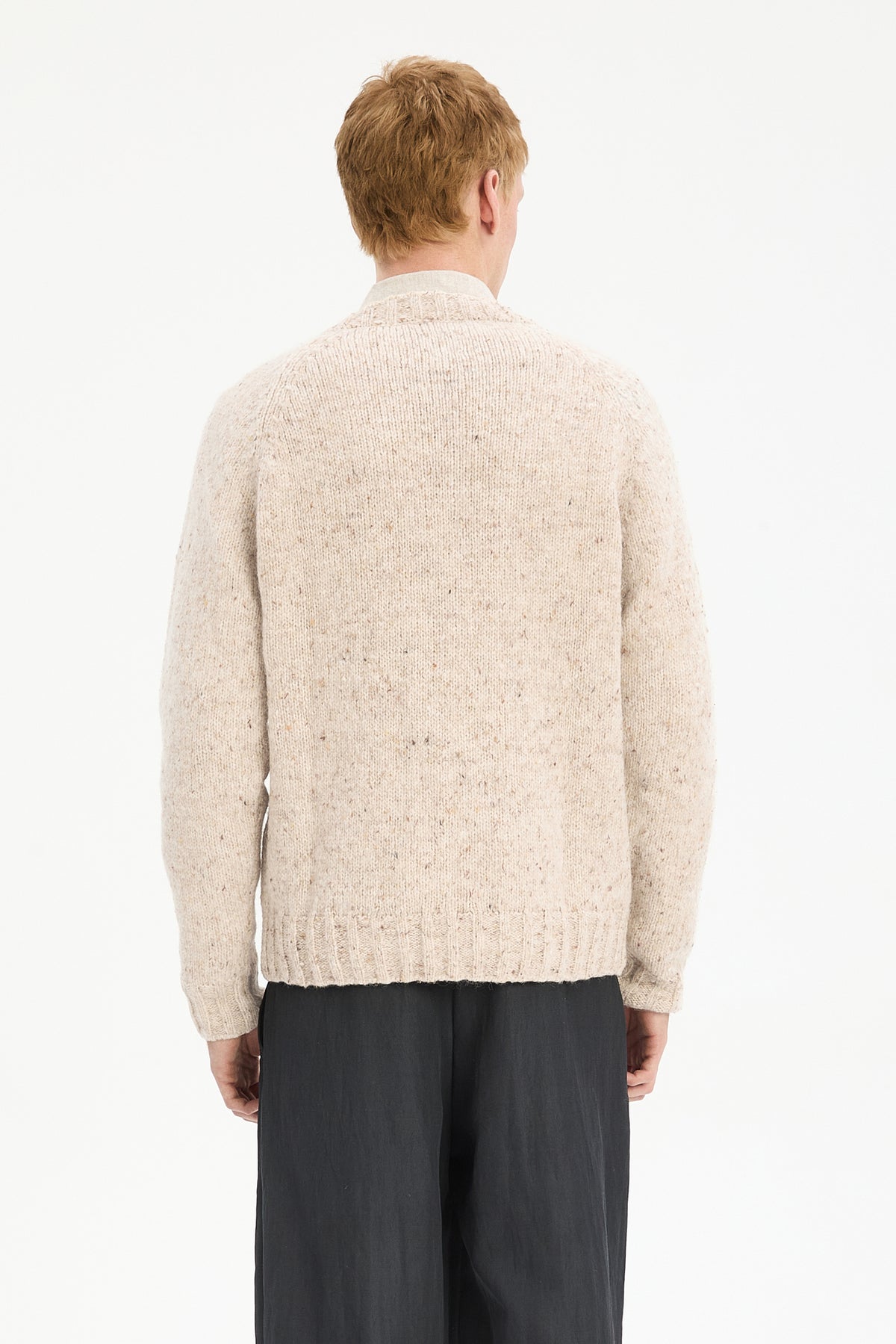 Crewneck Raglan Sweater in a Sustainable Melange Yarn – Oat