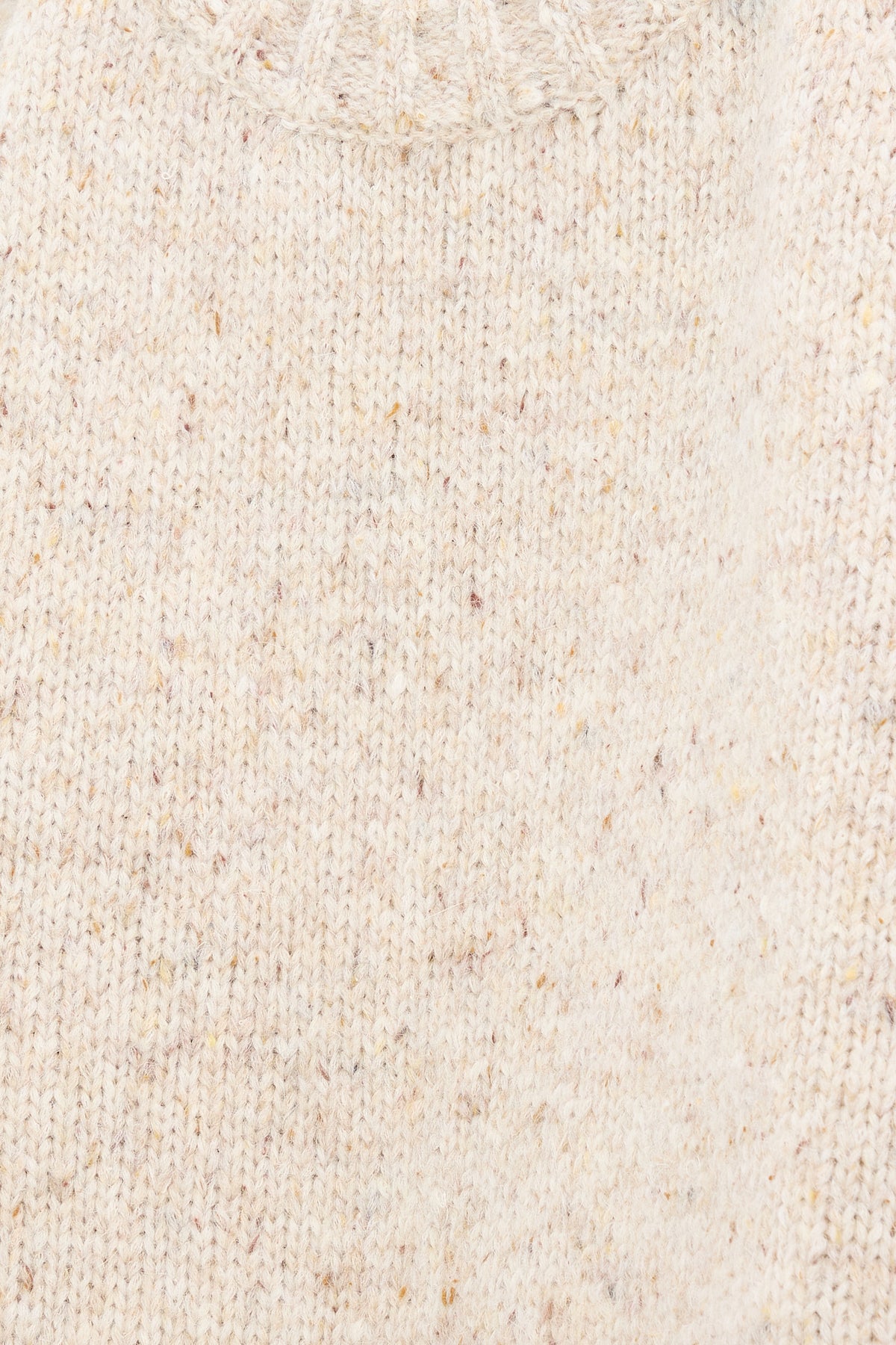 Crewneck Raglan Sweater in a Sustainable Melange Yarn – Oat