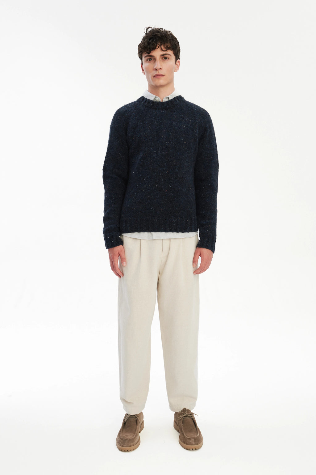 Crewneck Raglan Sweater in a Sustainable Melange Yarn – Navy