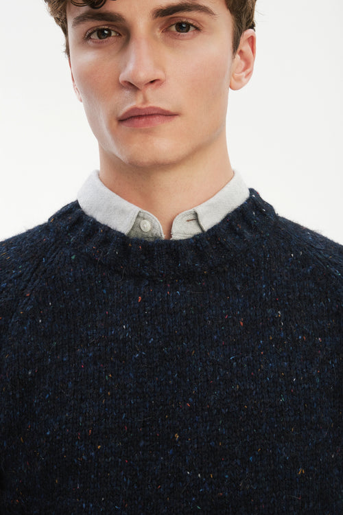 Crewneck Raglan Sweater in a Sustainable Melange Yarn – Navy