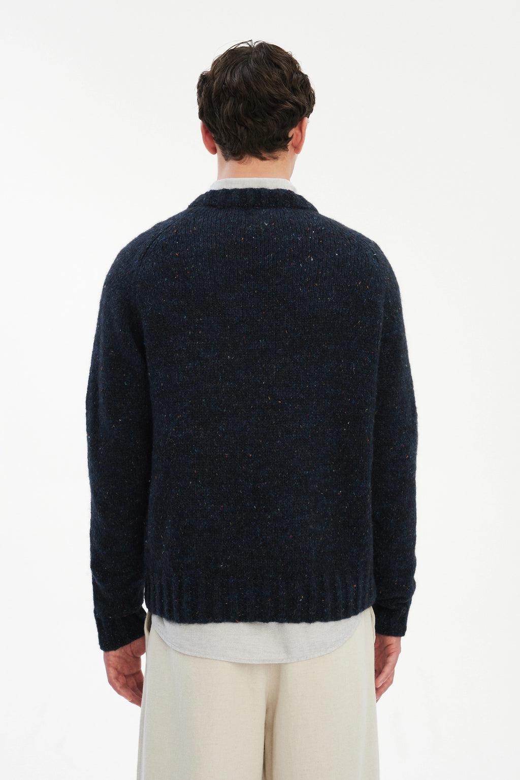 Crewneck Raglan Sweater in a Sustainable Melange Yarn – Navy