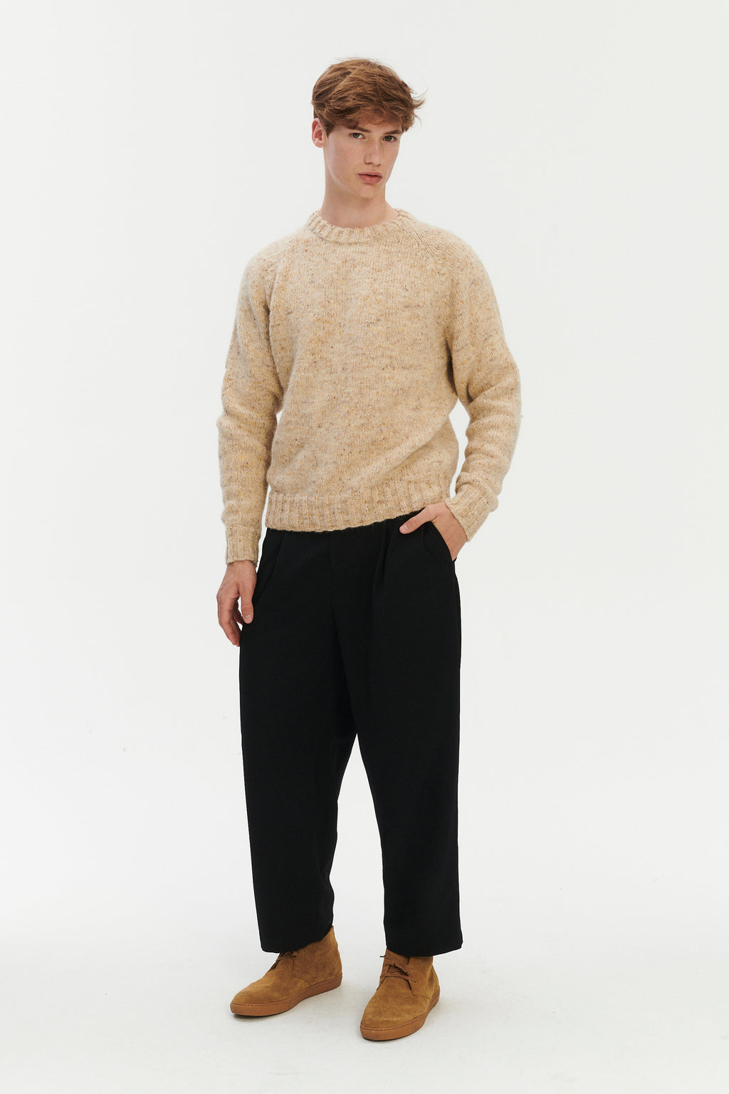 Crewneck Raglan Sweater in a Sustainable Melange Yarn – Oat