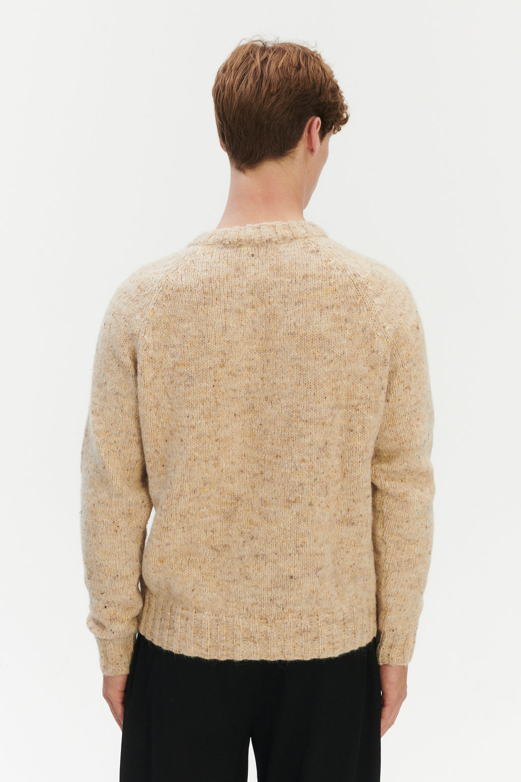 Crewneck Raglan Sweater in a Sustainable Melange Yarn – Oat