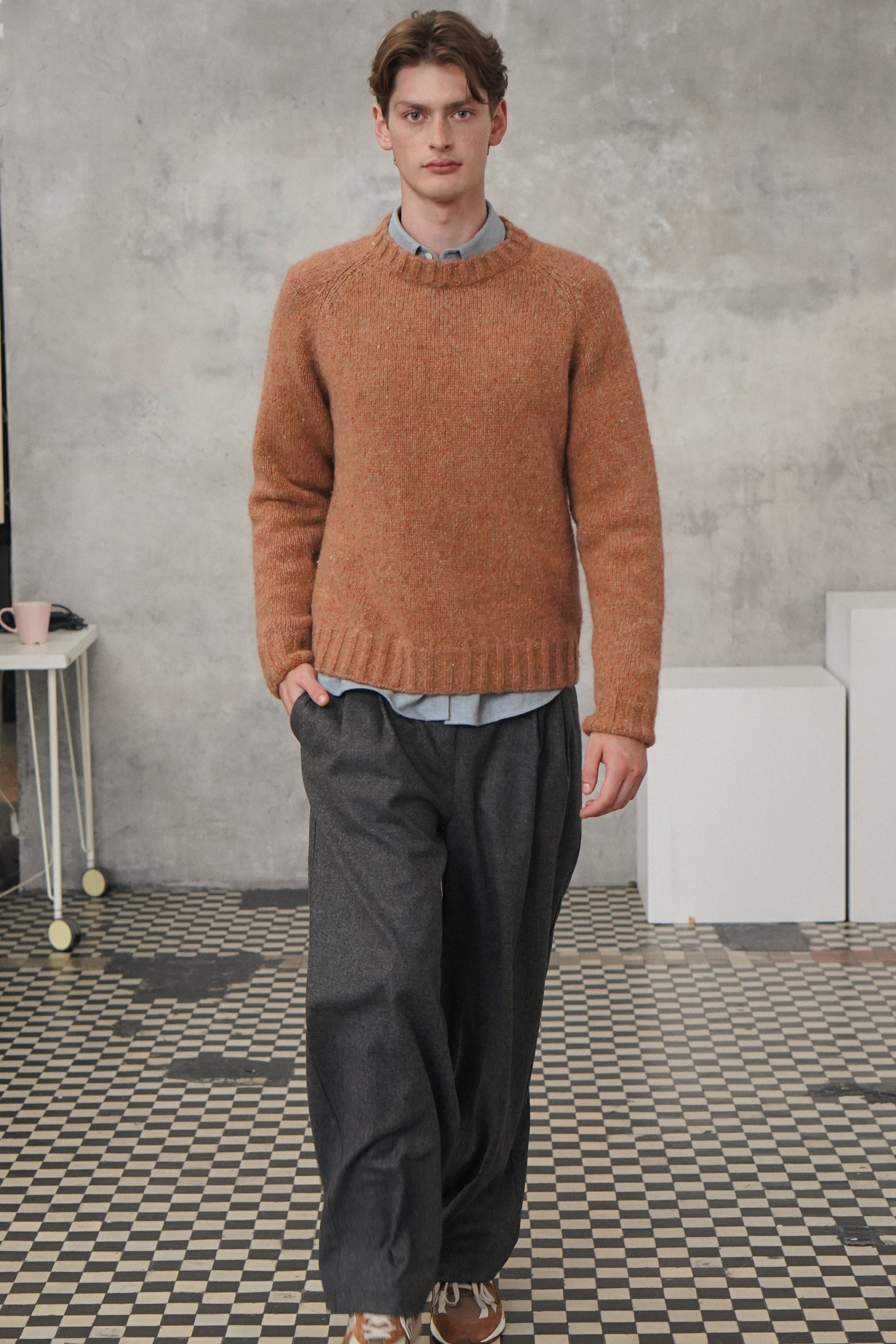 Crewneck Raglan Sweater in a Sustainable Melange Yarn – Apricot - Sample