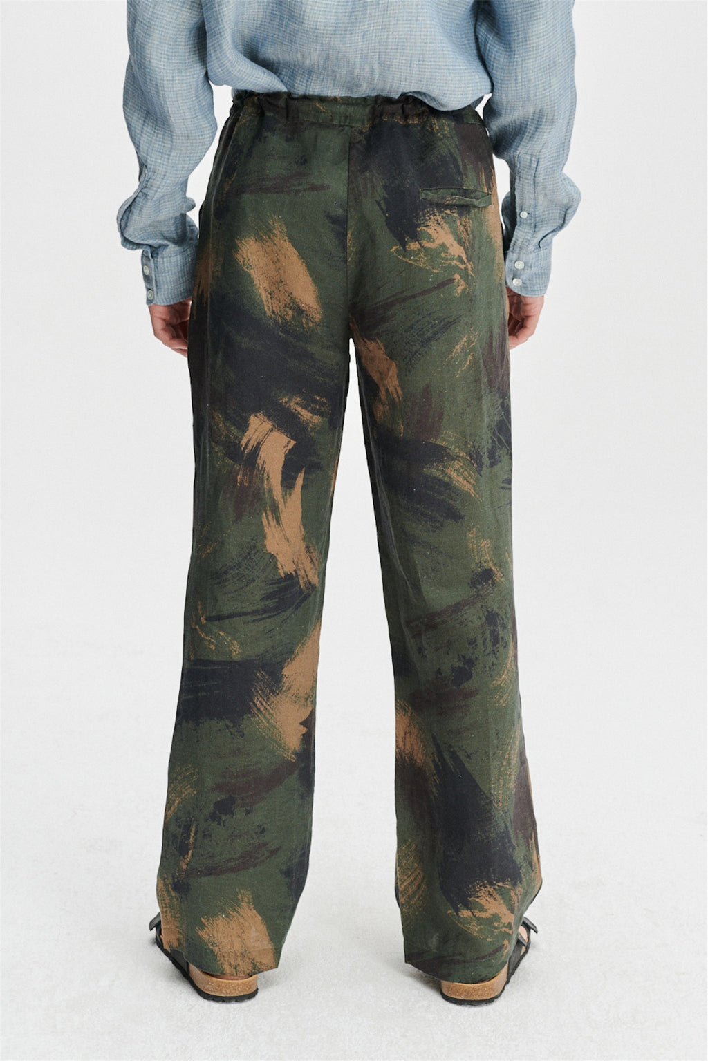 Linen Trousers in Camo Print