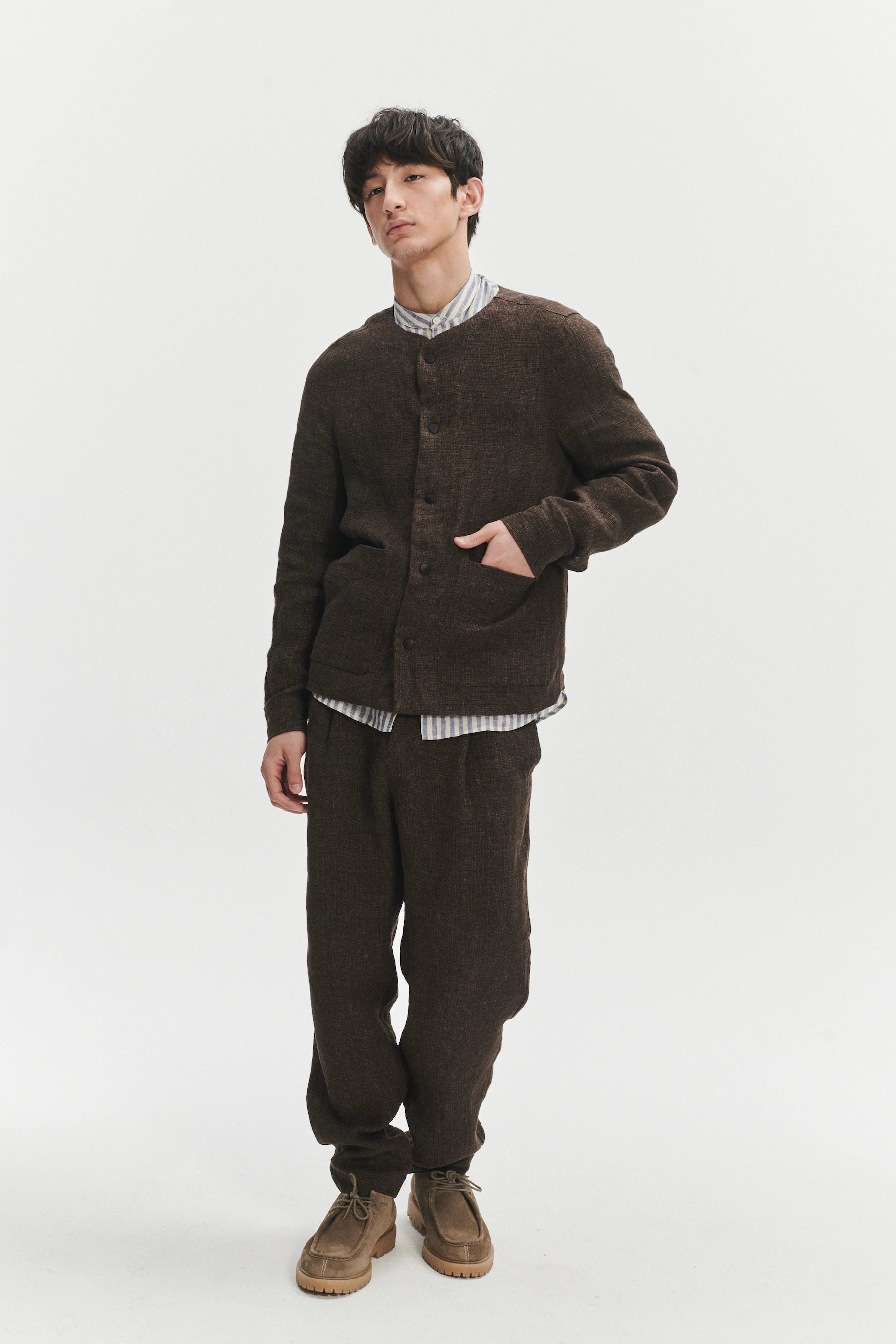 Round Collar Jacket in a Brown Fluid and Structured Italian Linen Crepe