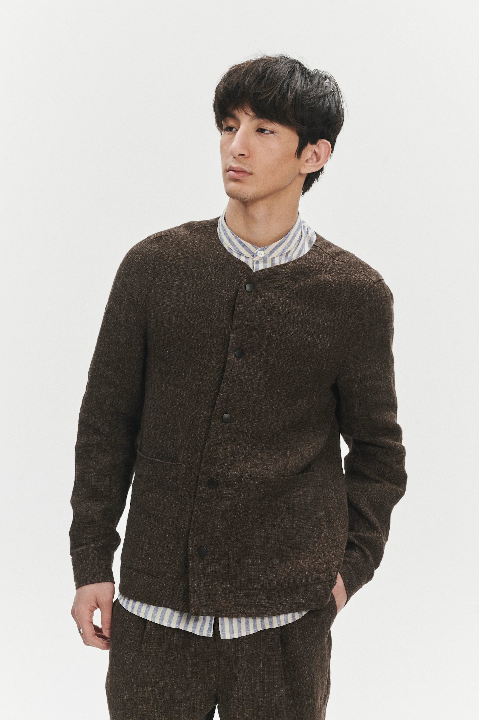 Round Collar Jacket in a Brown Fluid and Structured Italian Linen Crepe