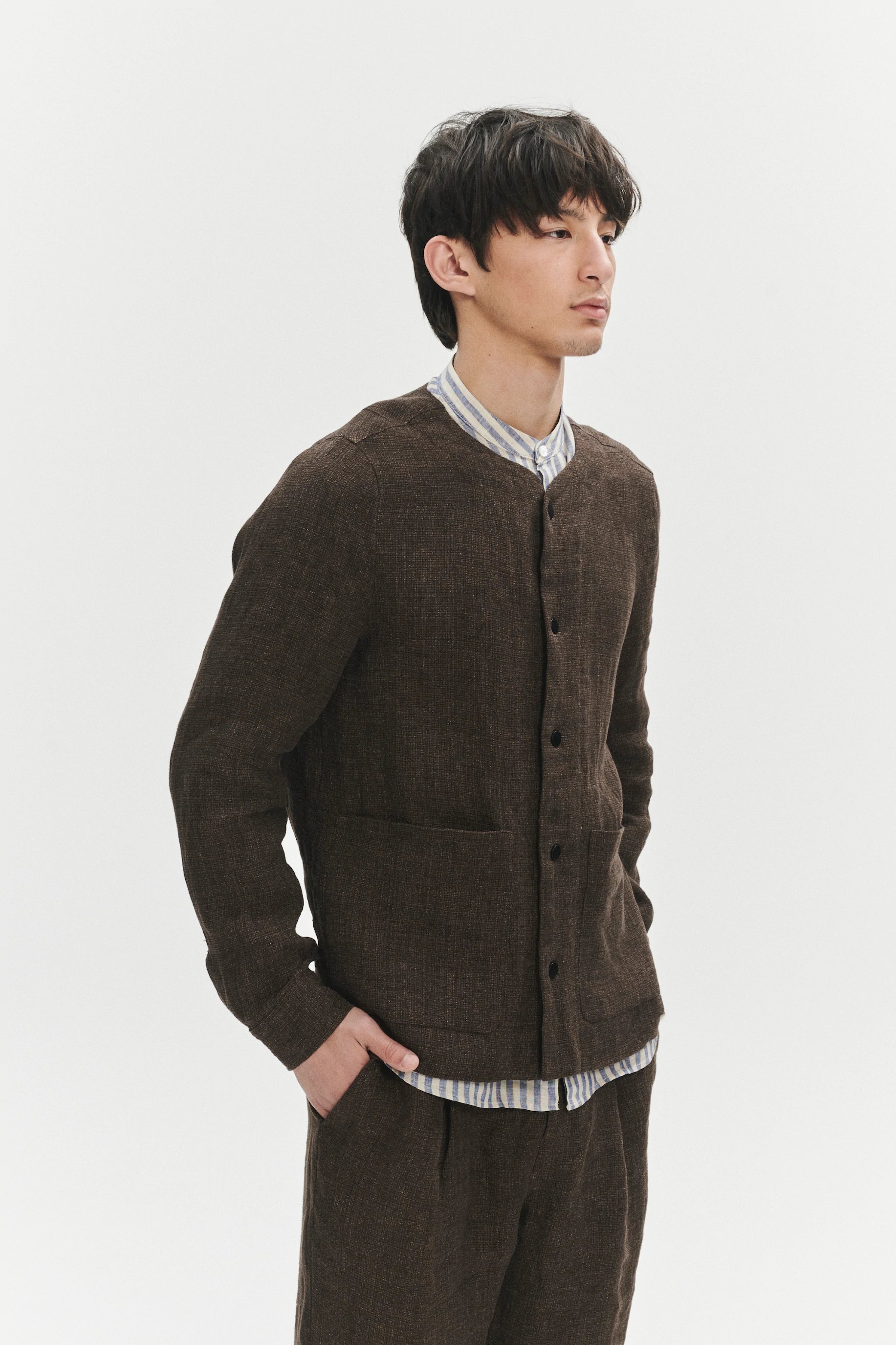 Round Collar Jacket in a Brown Fluid and Structured Italian Linen Crepe