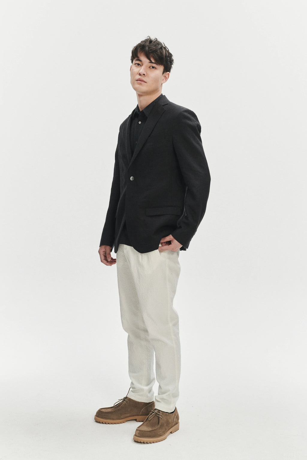 Garden Trousers in a White Italian Cotton and Linen Seersucker by Subalpino
