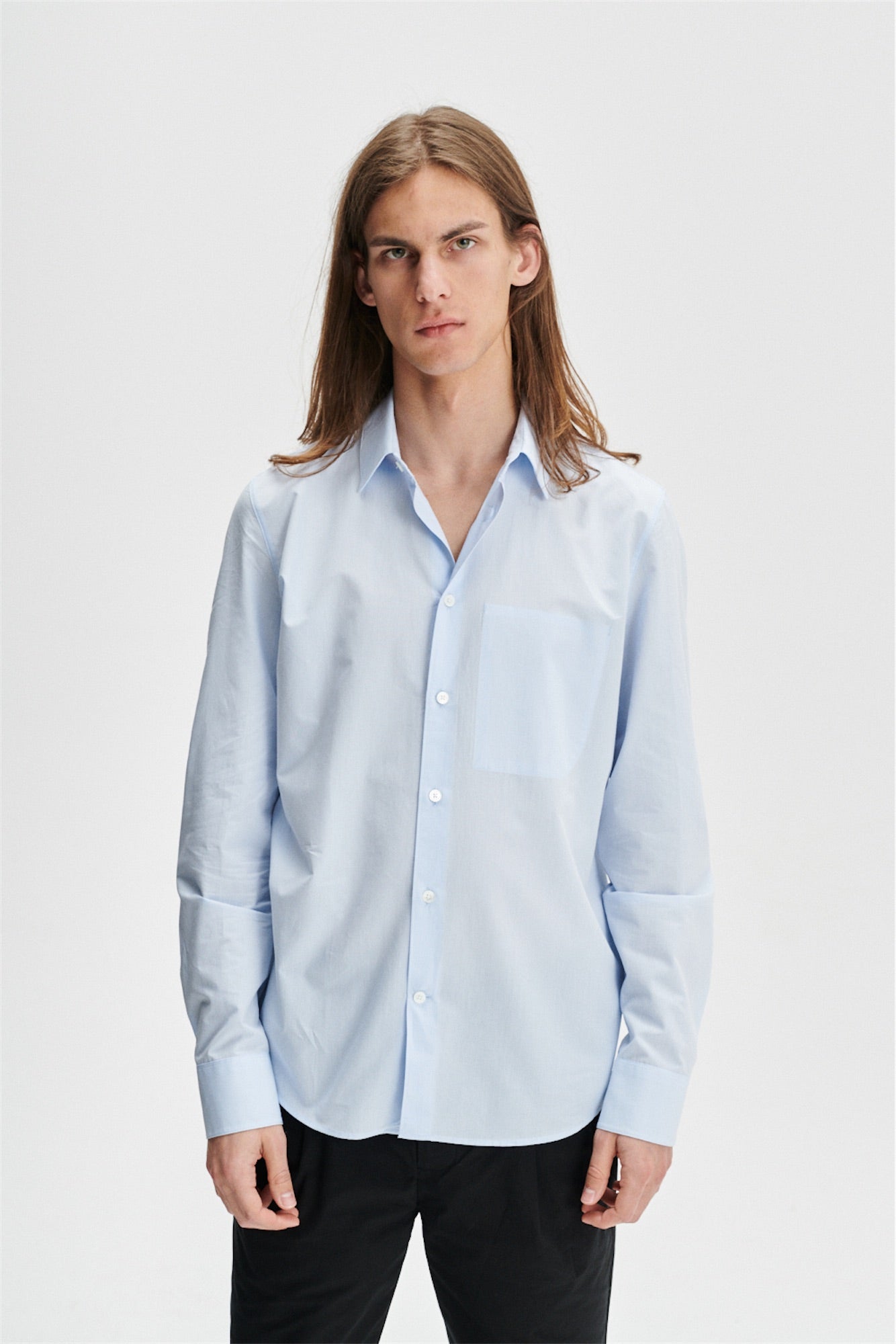 Feel Good Shirt in a Subtle Light Blue Portuguese Soft Mini Cotton Seersucker