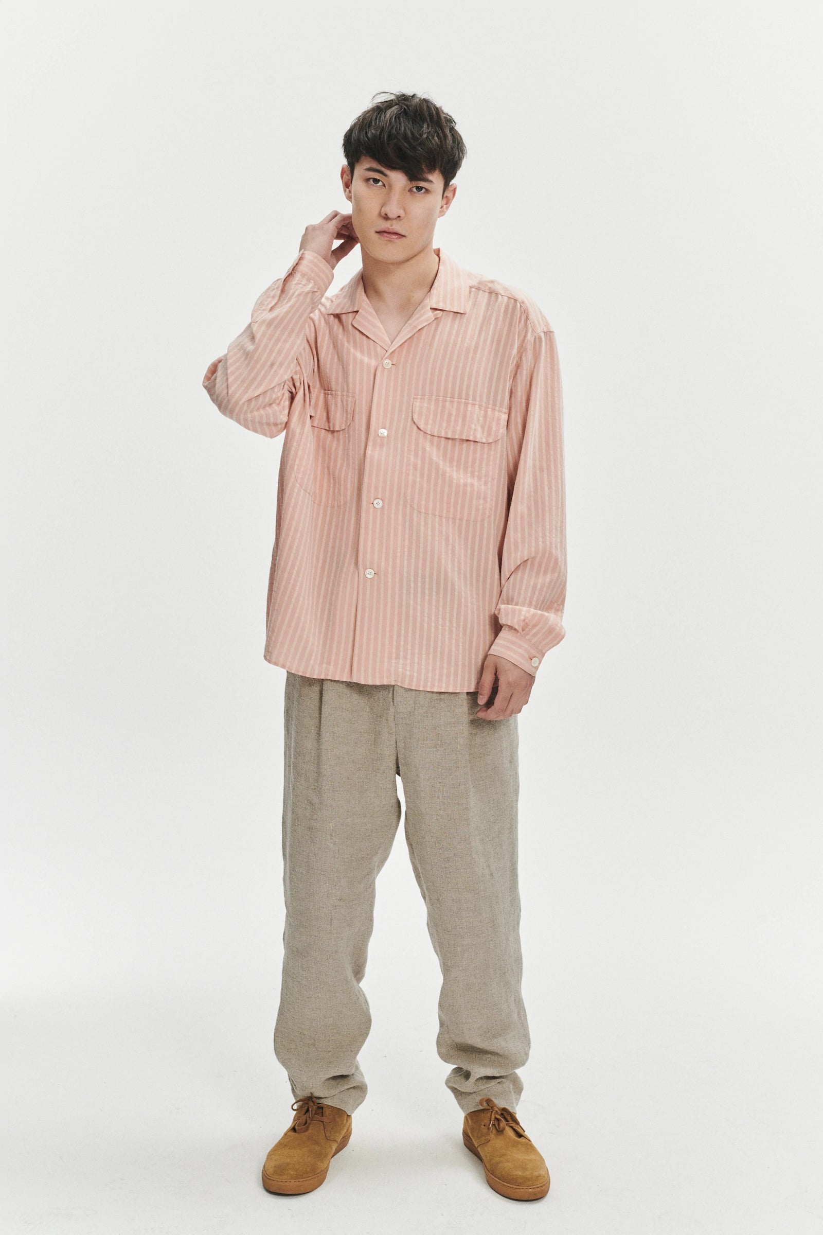 Relaxed Oversized Leisure Shirt in a Peach Pink Soft Lyocell Seersucker