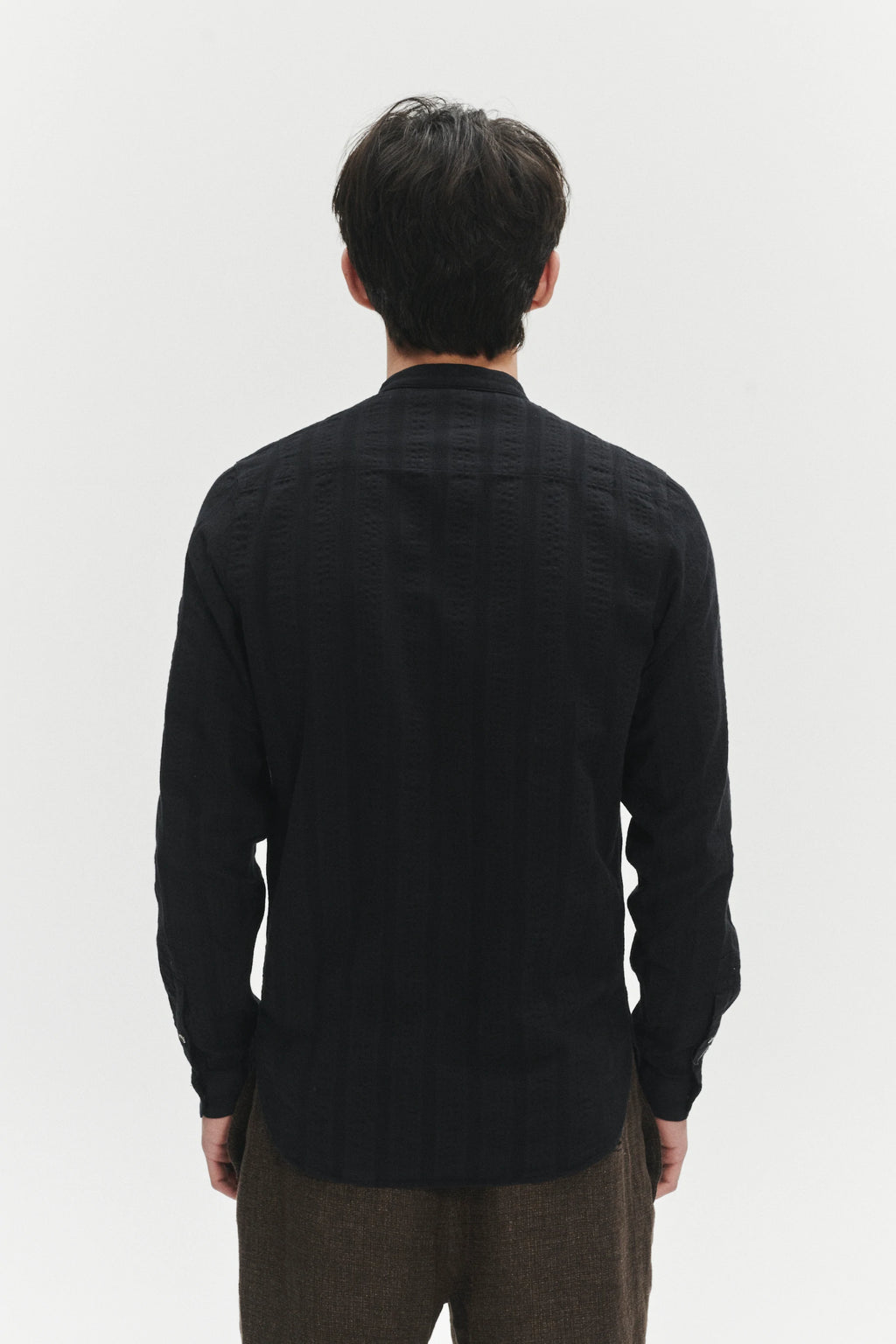 Zen Grandad Collar Shirt in a Black Portuguese Seersucker