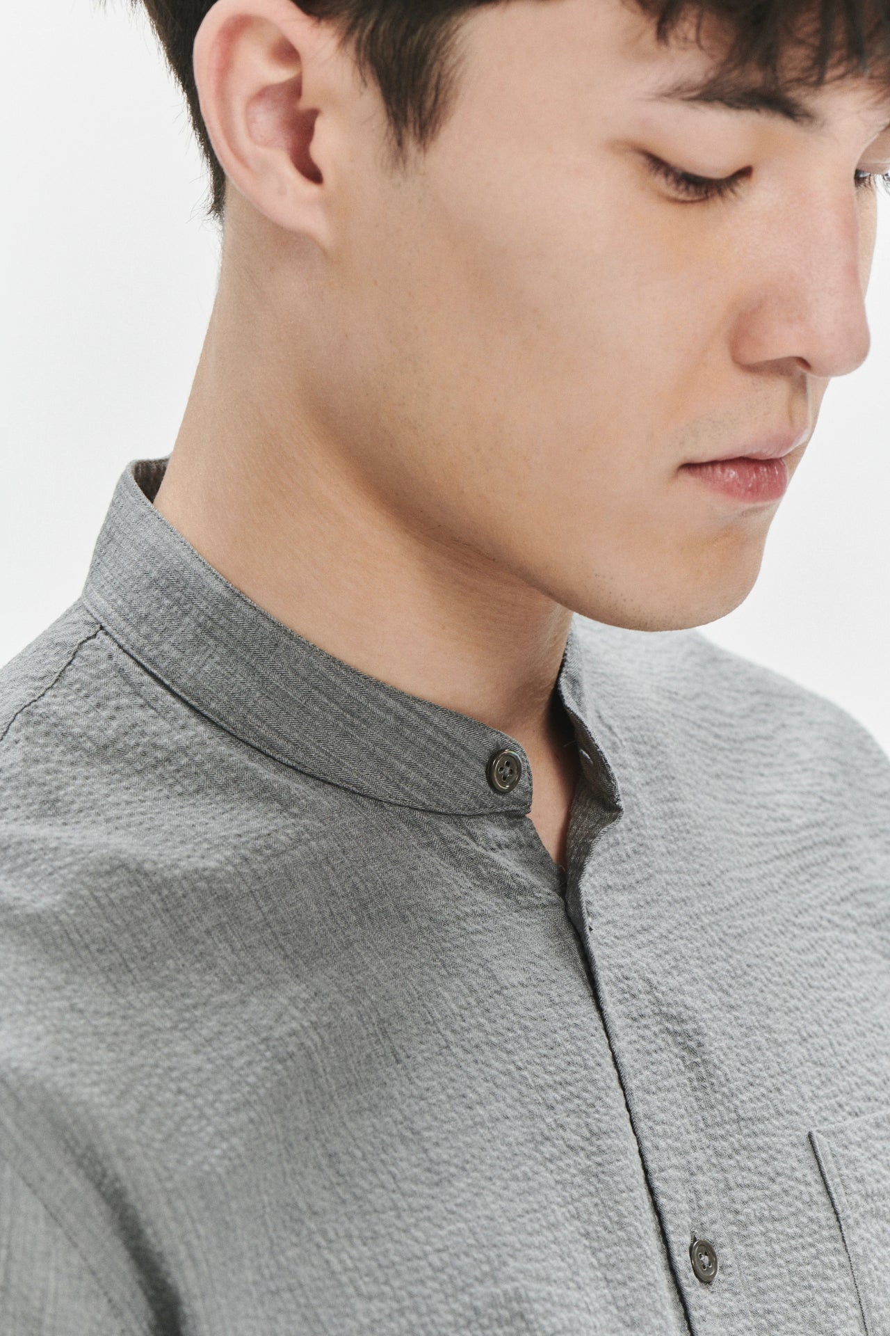 Zen Shirt in a Grey Pure Linen Italian Seersucker by Albini