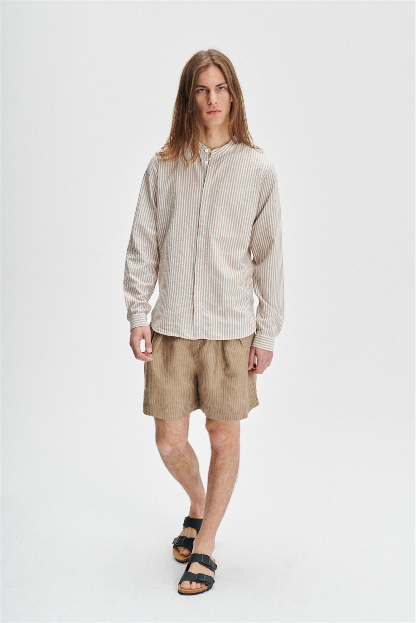 Zen Grandad Collar Shirt in a Beige Italian Cotton and Linen