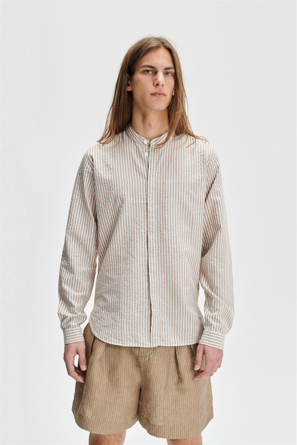 Zen Grandad Collar Shirt in a Beige Italian Cotton and Linen
