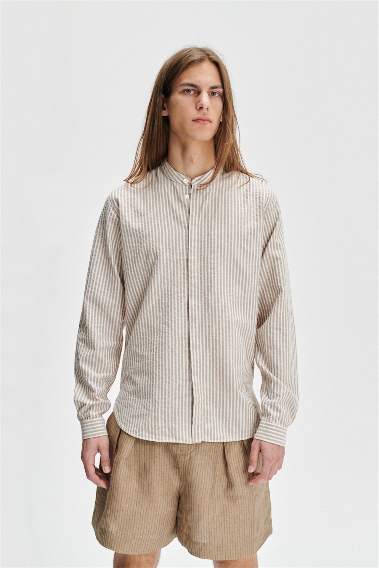 Zen Grandad Collar Shirt in a Beige Italian Cotton and Linen Blend