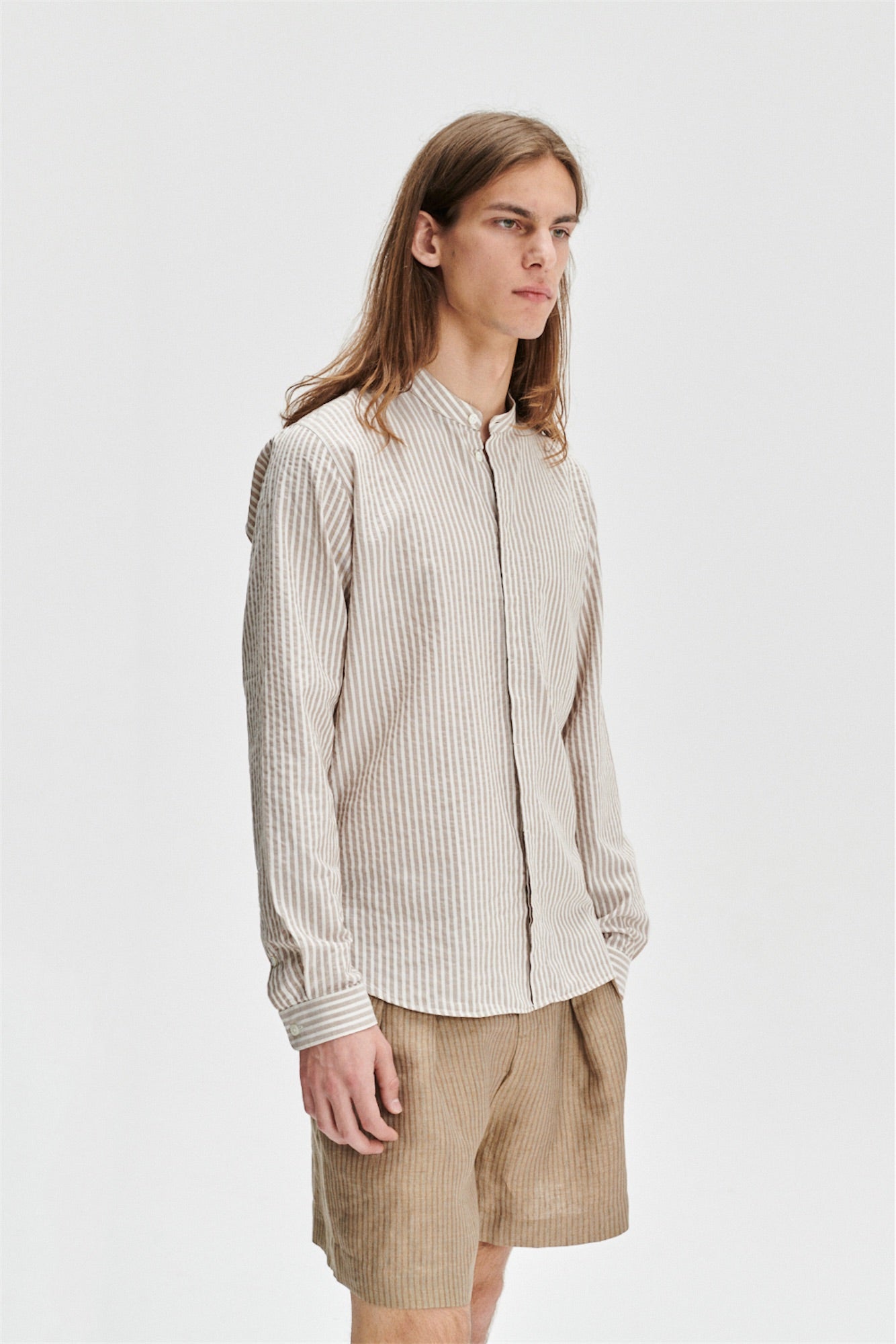 Zen Grandad Collar Shirt in a Beige Italian Cotton and Linen