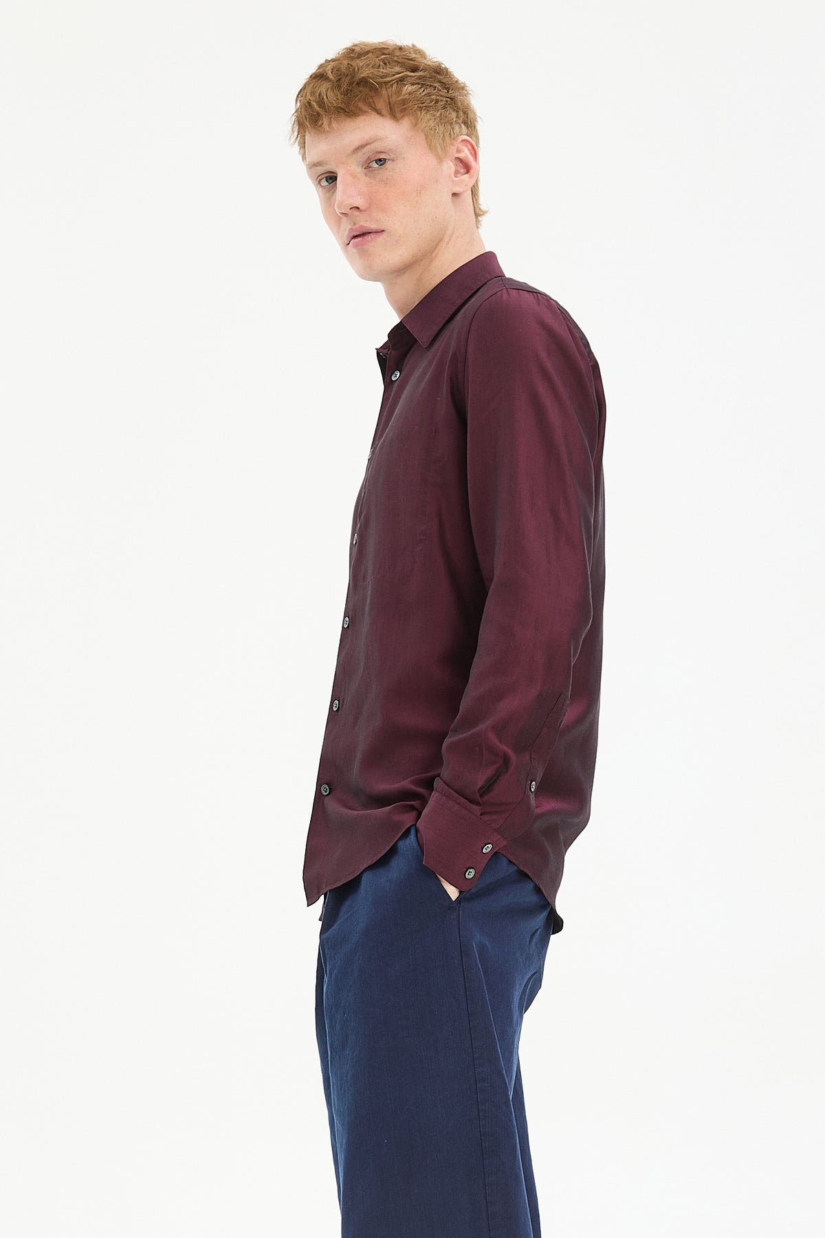 Feel Good Shirt in Bordeaux Portuguese Tencel