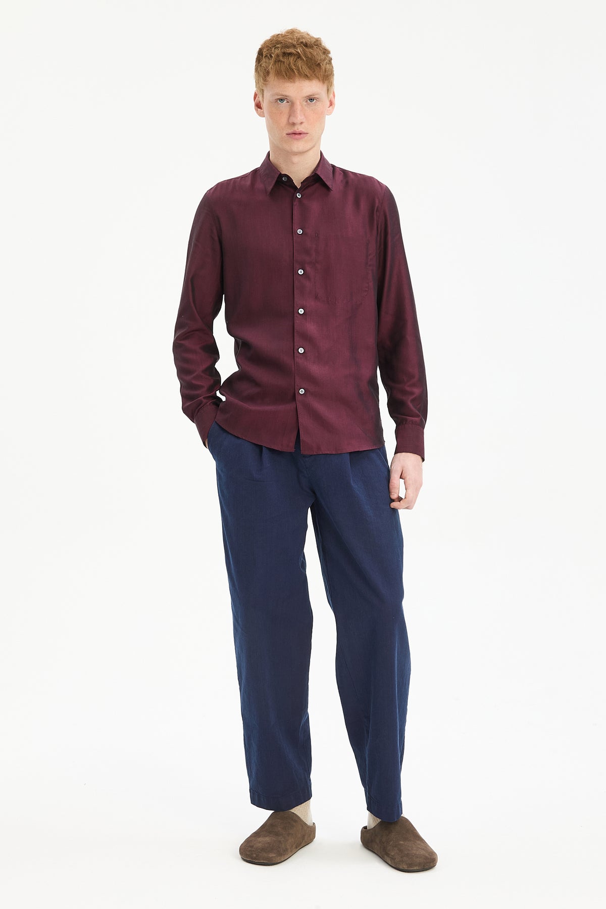 Feel Good Shirt in Bordeaux Portuguese Tencel