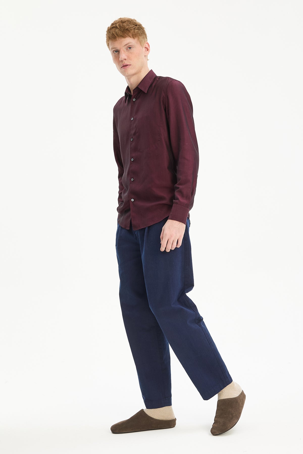Feel Good Shirt in Bordeaux Portuguese Tencel