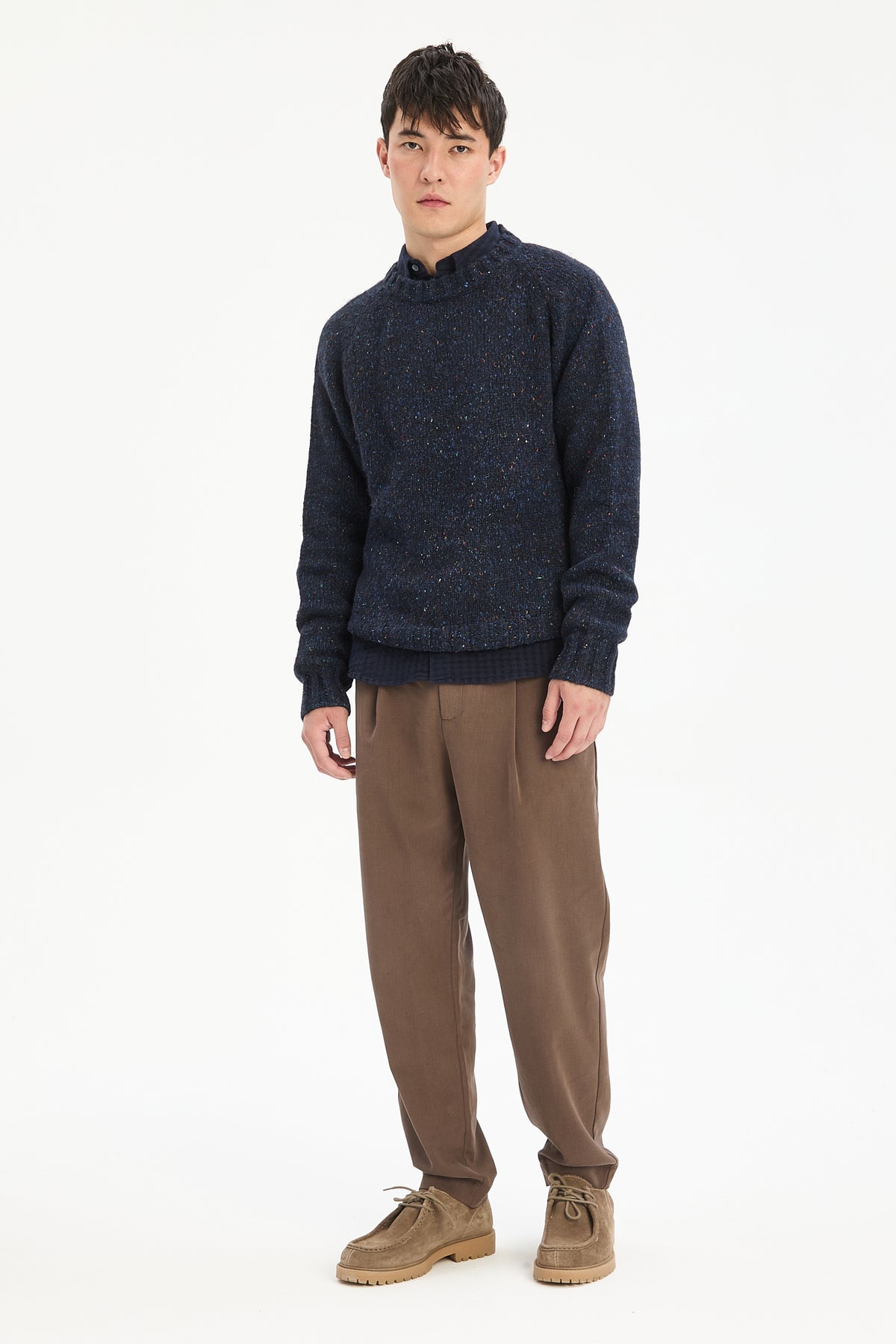 Crewneck Raglan Sweater in a Sustainable Melange Yarn – Navy
