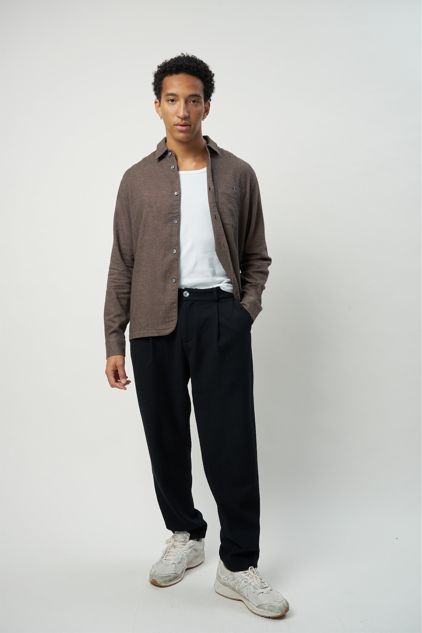 strong-shirt-in-a-subtle-brown-double-brushed-italian-cotton-flannel