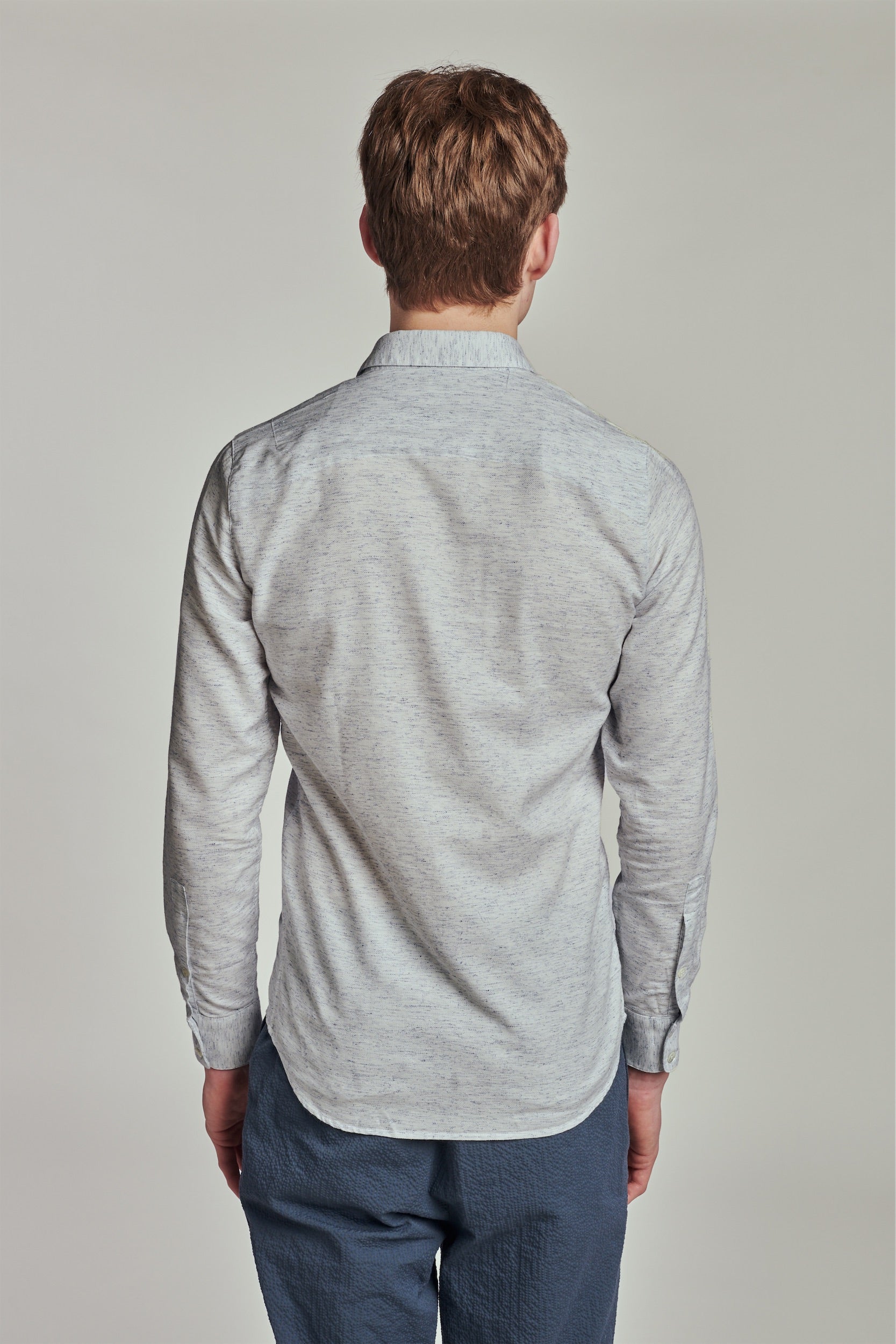 Feel Good Shirt in an Off-White Soft Airy Sustainable Italian Cotton and Recycled Polyester Blend by Cottonificio Canclini