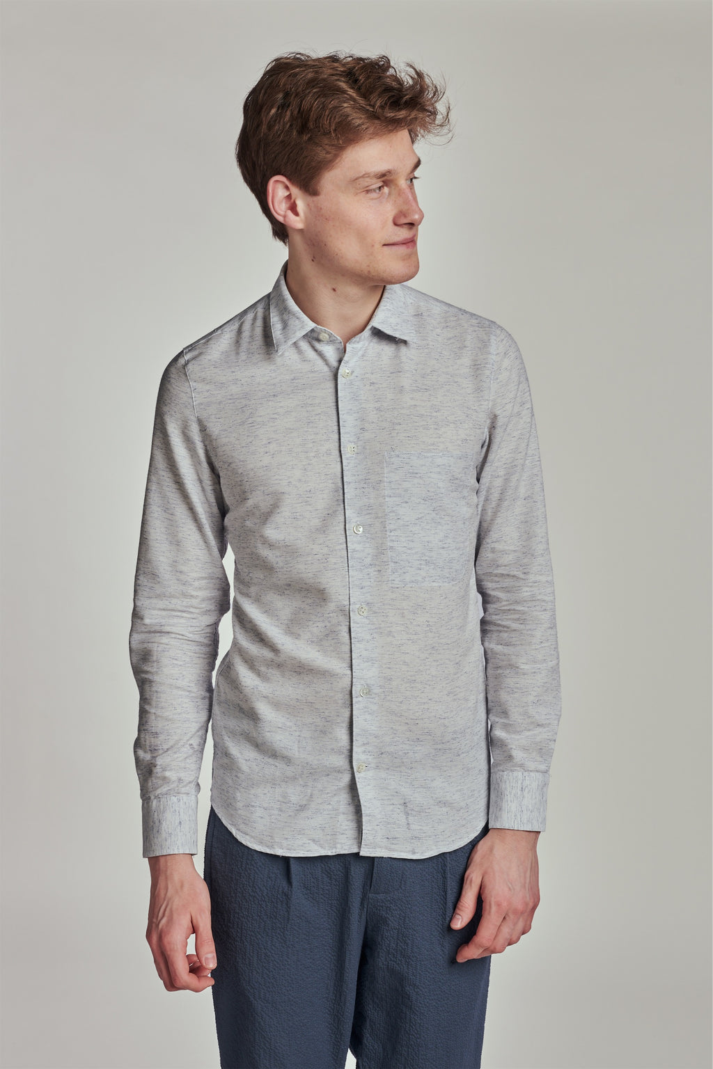 Feel Good Shirt in an Off-White Soft Airy Sustainable Italian Cotton and Recycled Polyester Blend by Cottonificio Canclini