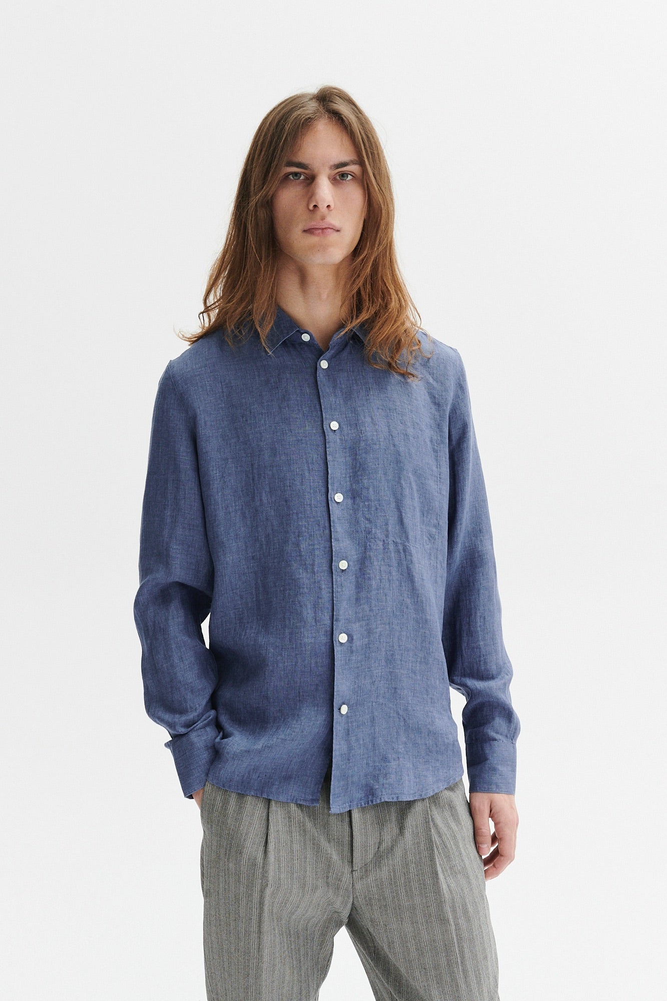 Feel Good Shirt in the Finest Blue Italian Linen