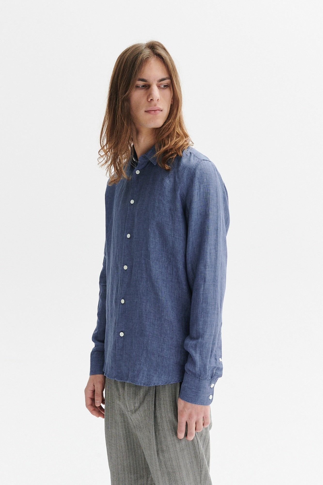 Feel Good Shirt in the Finest Blue Italian Linen
